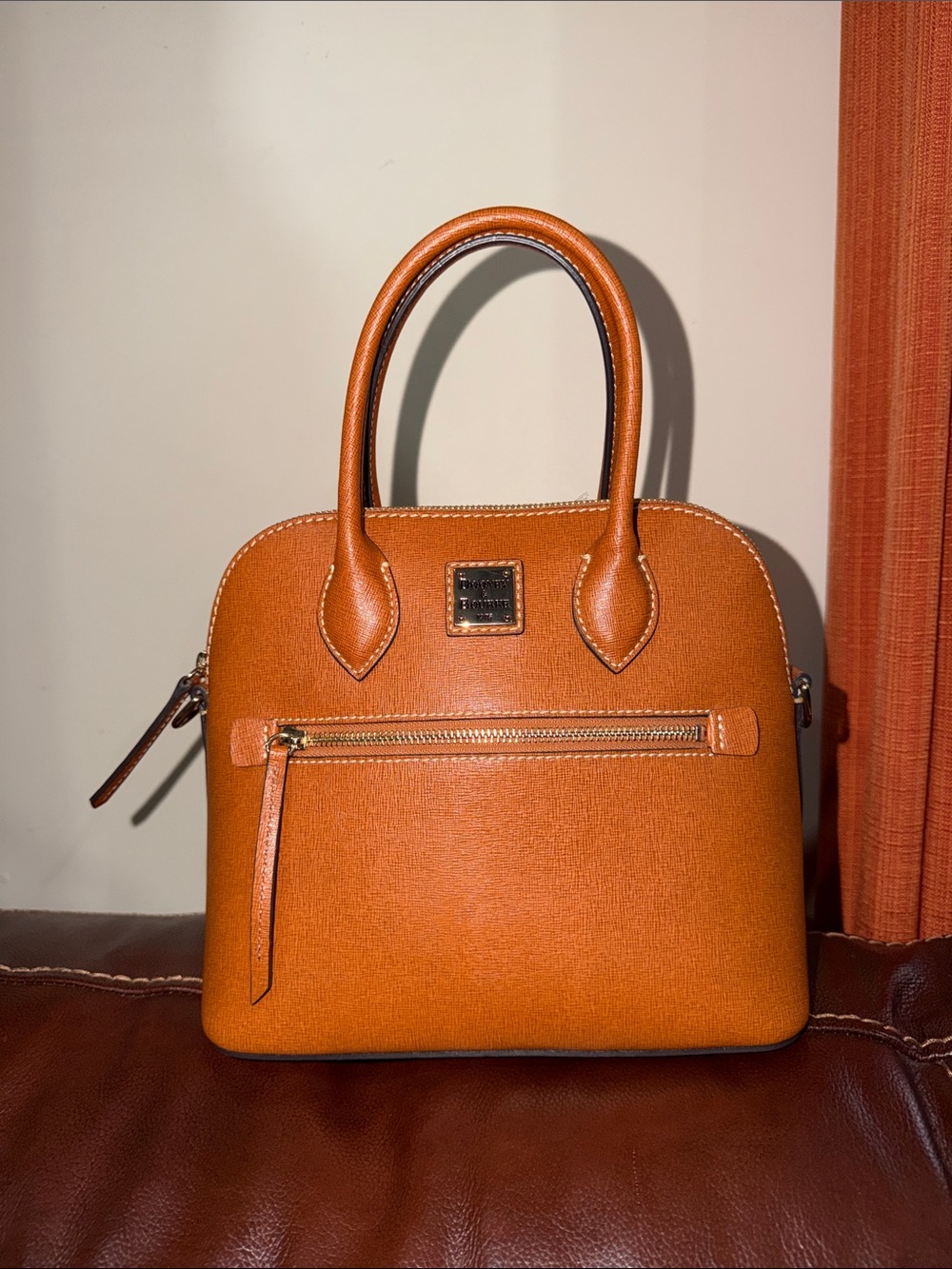 ‼️Dooney & Bourke Domed Leather Satchel Crossbody Bag - Picture 2 of 11